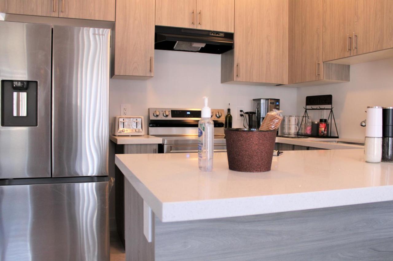 Villa New Town House Barrie South Extérieur photo