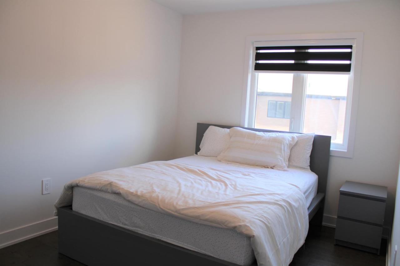 Villa New Town House Barrie South Extérieur photo